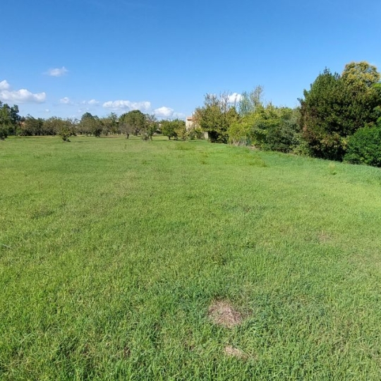 TERRAIN MEDITERRANEEN : Terrain | SAINT-QUENTIN-LA-POTERIE (30700) | m2 | 84 900 € TERRAIN MEDITERRANEEN : Terrain | SAINT-QUENTIN-LA-POTERIE (30700) | m2 | 84 900 €